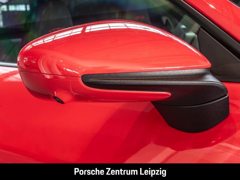 Porsche 992 2023