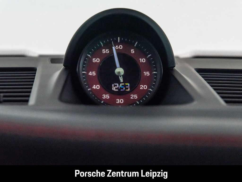 Porsche 992 2023