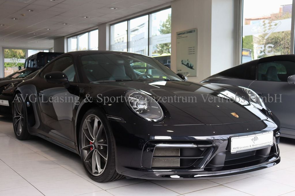 Porsche 992 2024