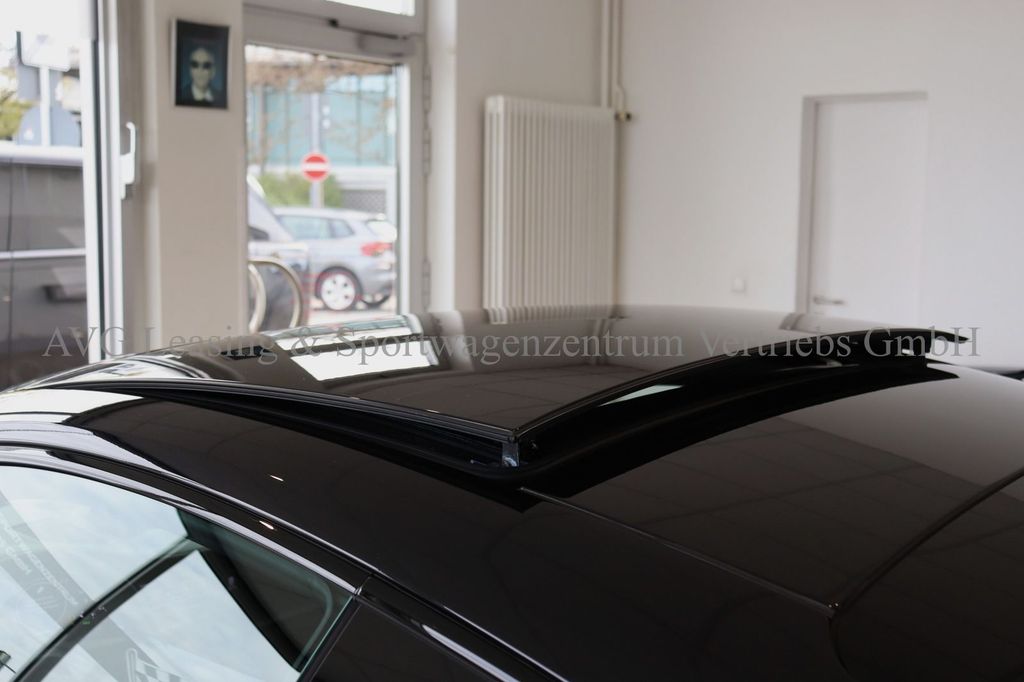 Porsche 992 2024