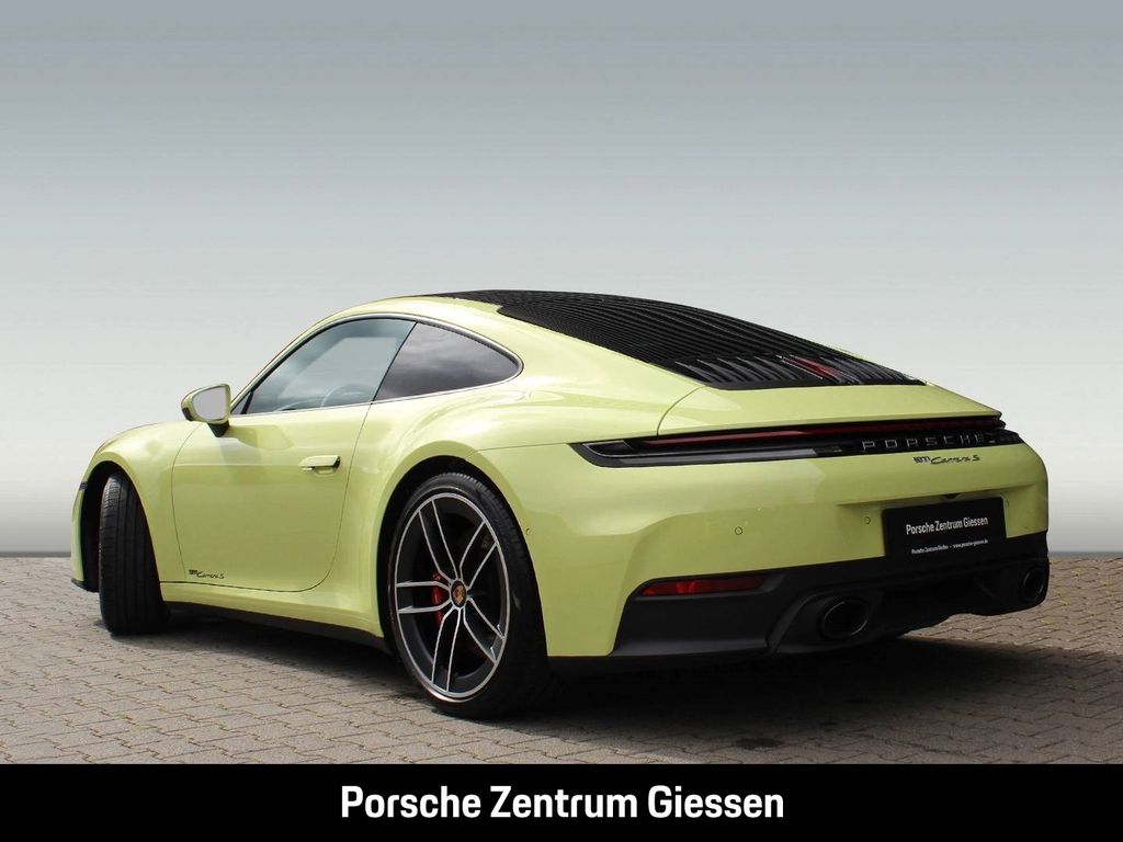 Porsche 992 2025
