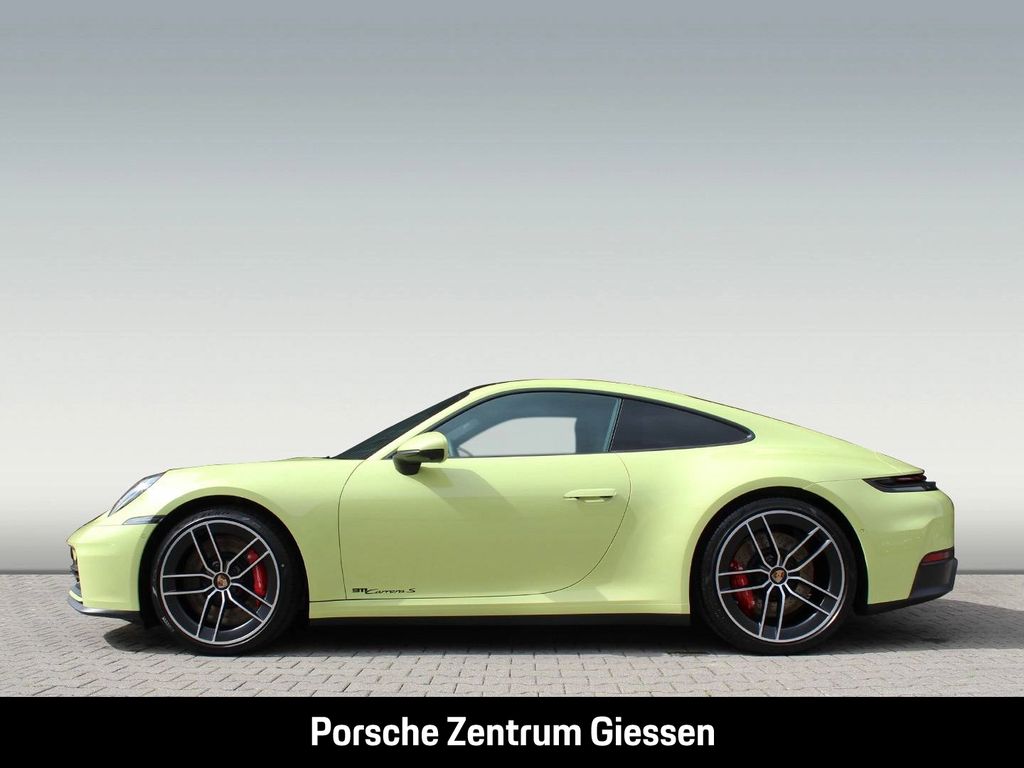 Porsche 992 2025