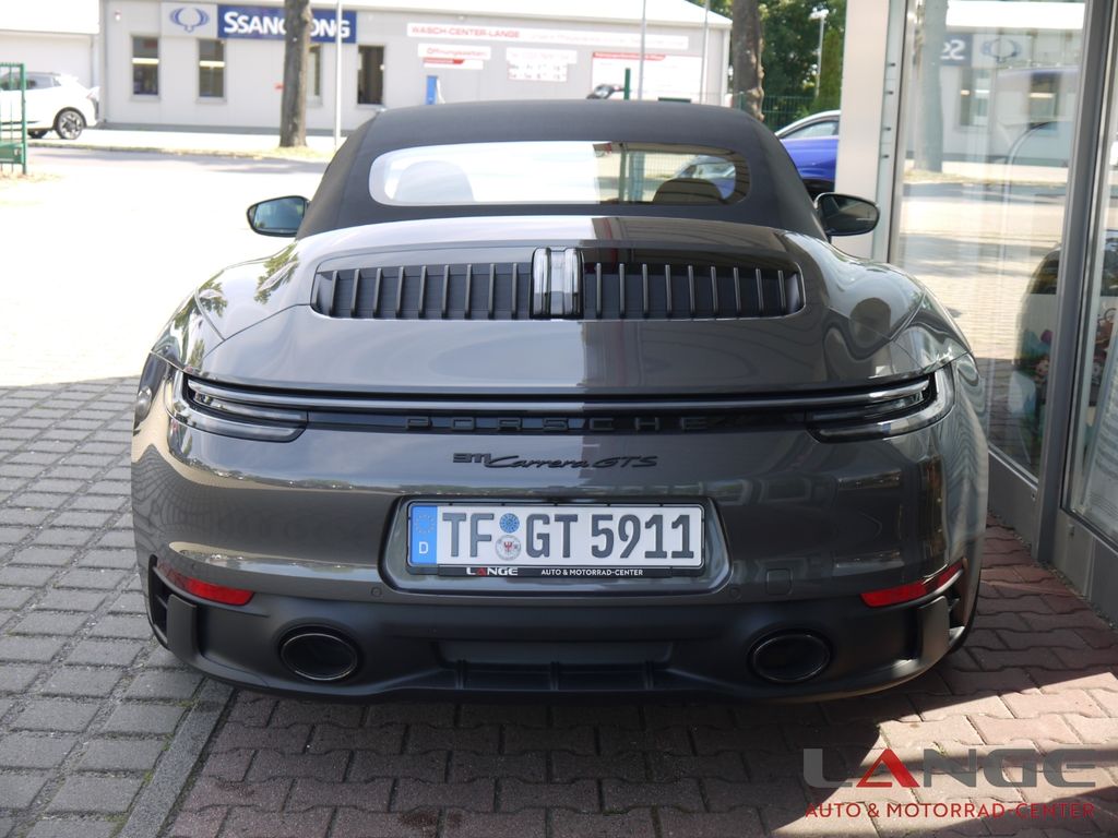 Porsche 992 2023