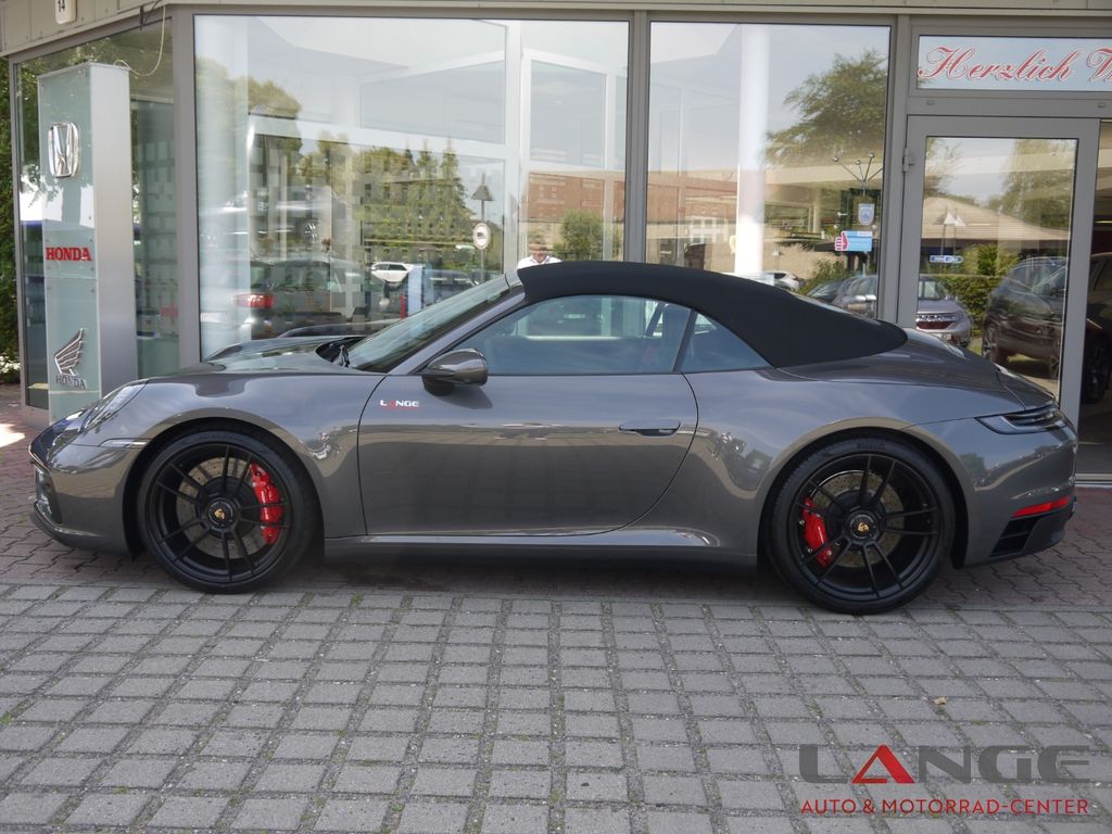 Porsche 992 2023