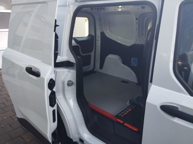 Ford Transit Courier 2025