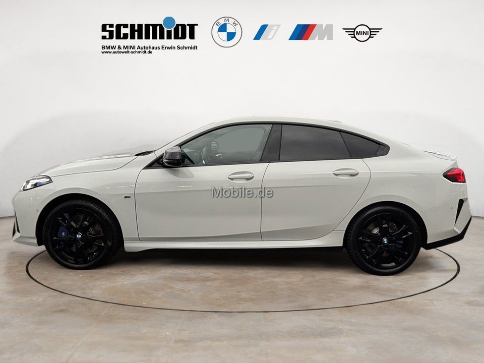 BMW M235 2025