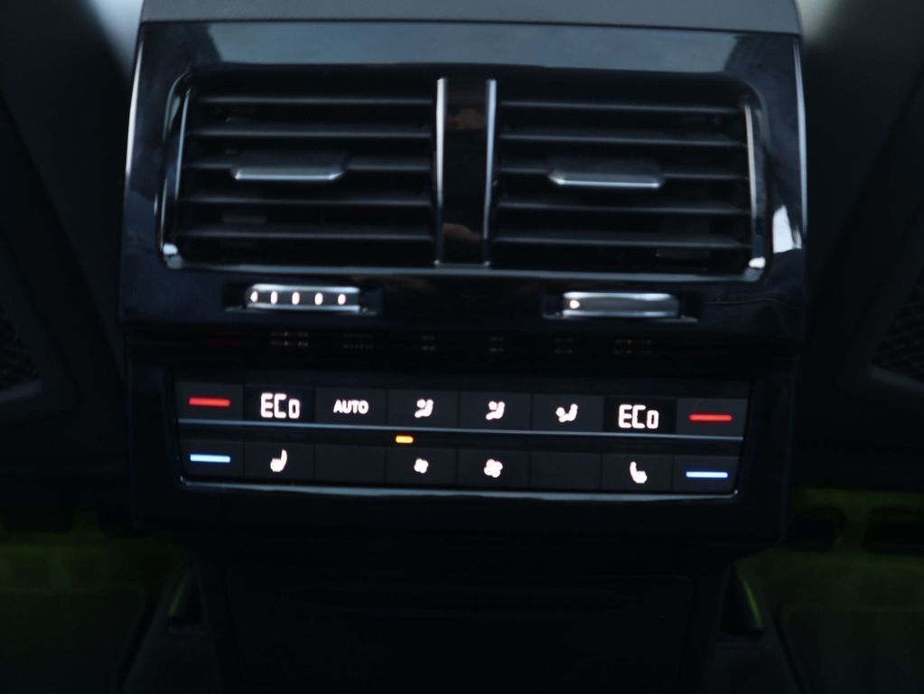 Volkswagen Touareg 2025