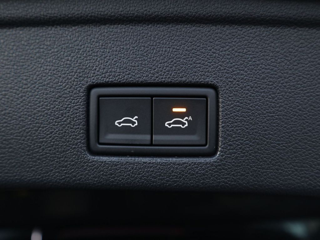 Volkswagen Touareg 2025