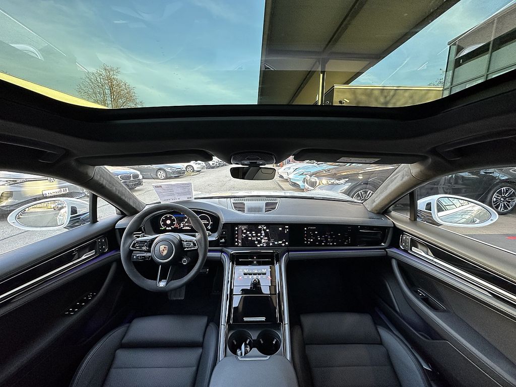 Porsche Panamera 2025