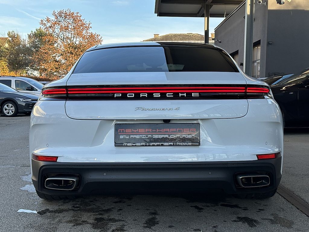 Porsche Panamera 2025