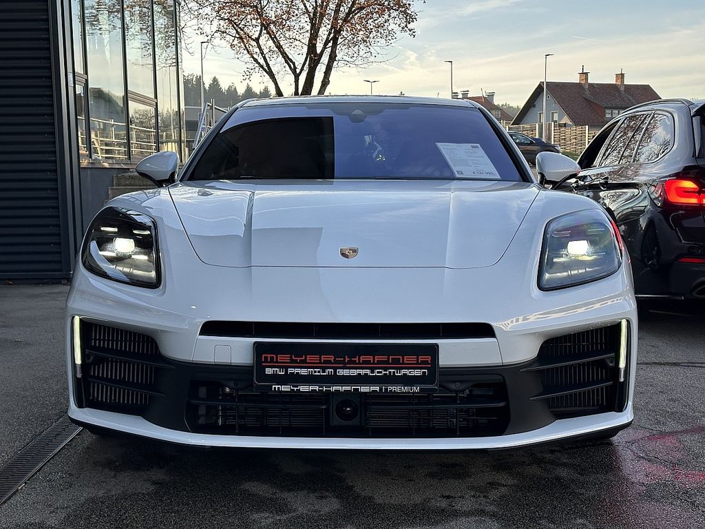 Porsche Panamera 2025