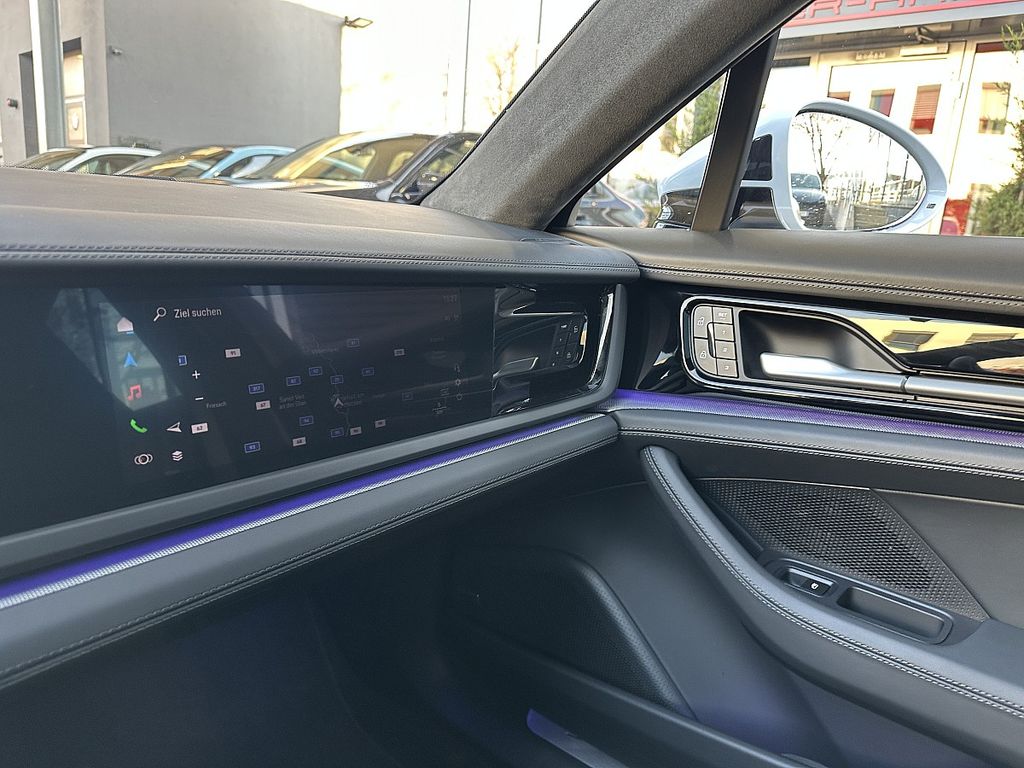 Porsche Panamera 2025