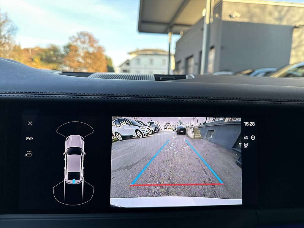 Porsche Panamera 2025