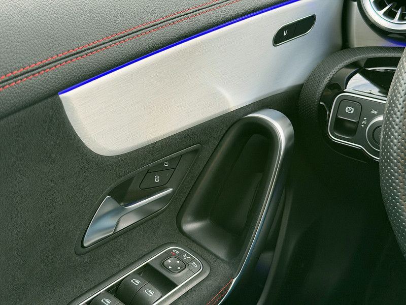 Mercedes-Benz CLA 200 2024