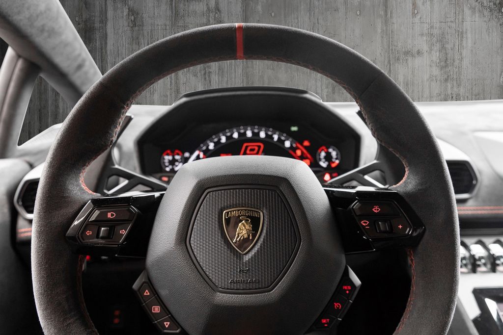 Lamborghini Huracán 2024