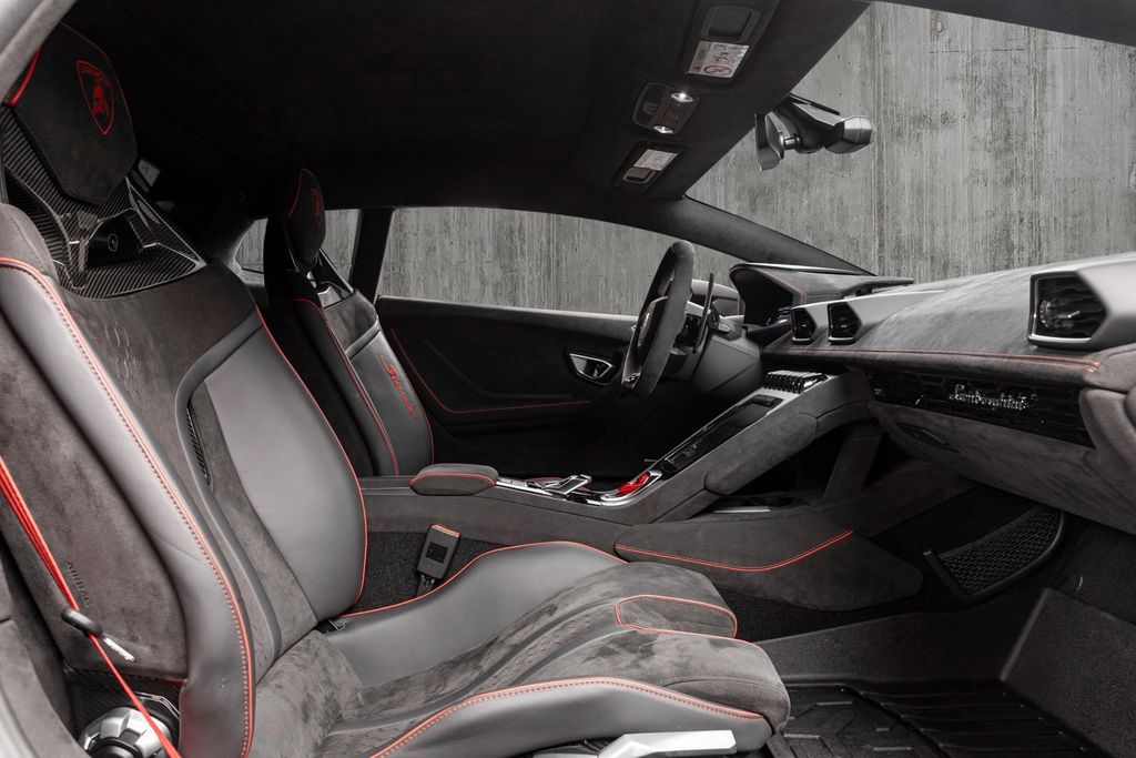 Lamborghini Huracán 2024