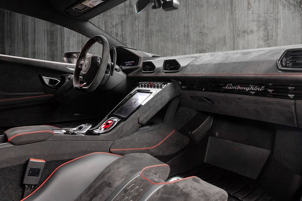 Lamborghini Huracán 2024