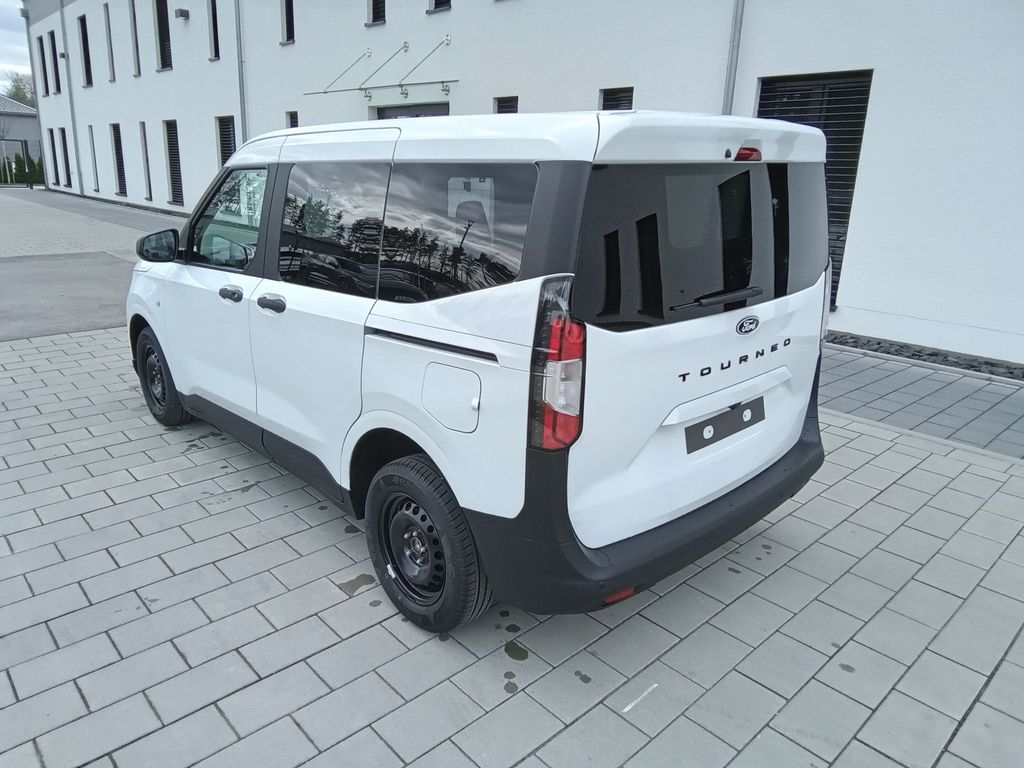 Ford Tourneo Courier 2024