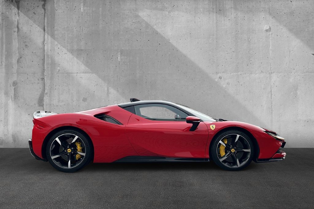 Ferrari SF90 2022