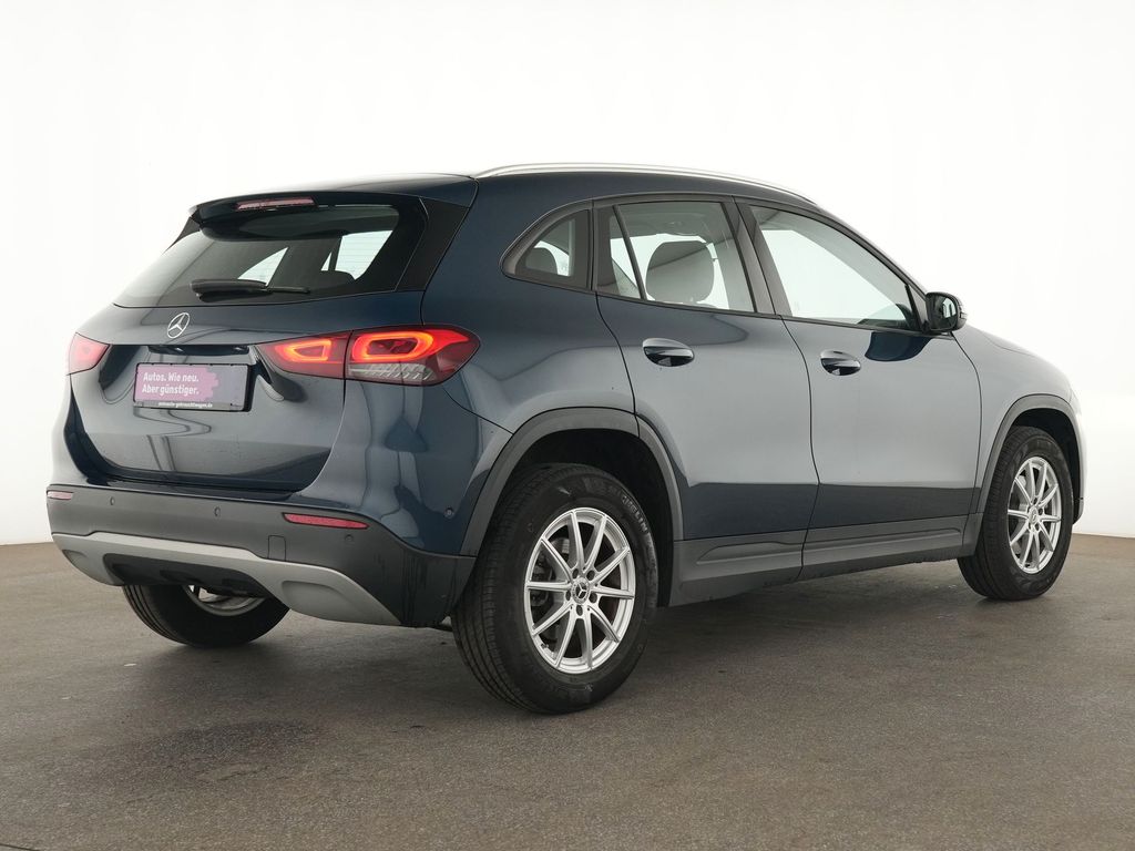 Mercedes-Benz GLA 180 2022