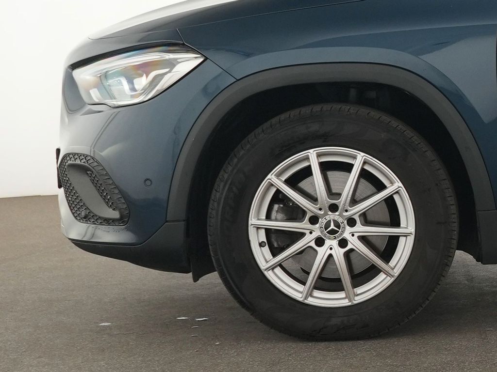 Mercedes-Benz GLA 180 2022