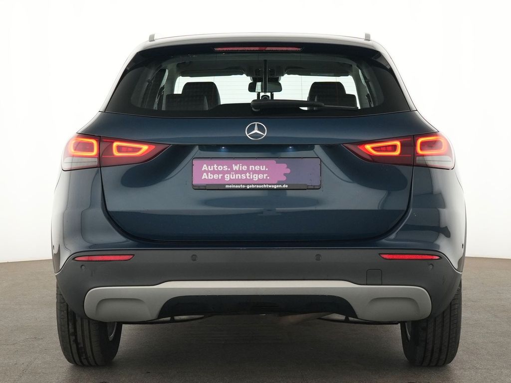 Mercedes-Benz GLA 180 2022