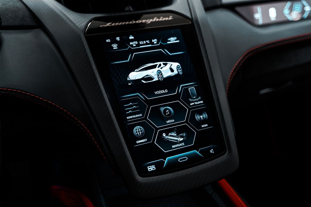 Lamborghini Revuelto 2025