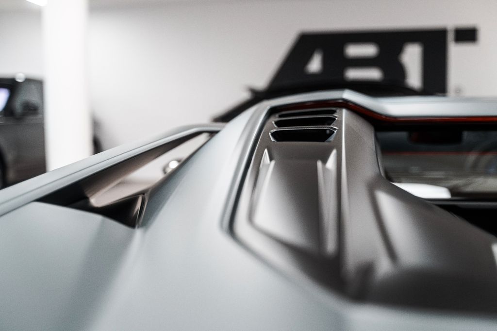 Lamborghini Revuelto 2025