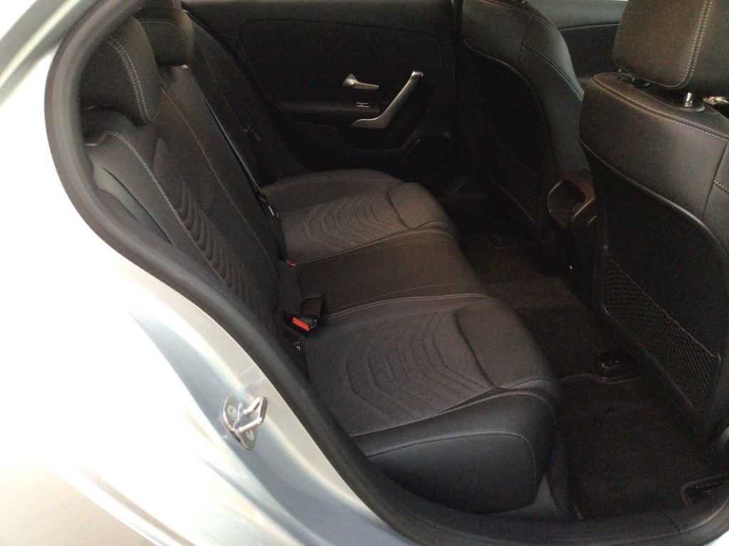 Mercedes-Benz A 200 2024