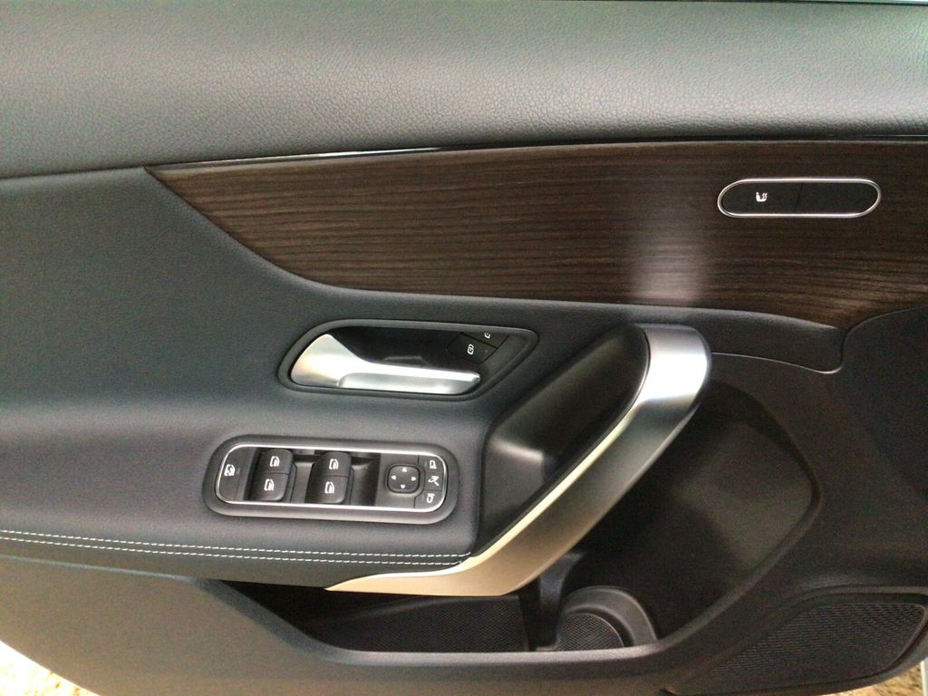 Mercedes-Benz A 200 2024