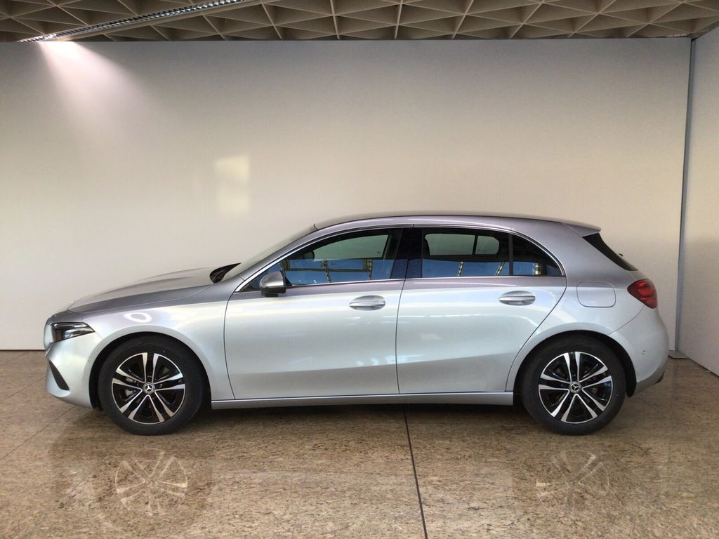 Mercedes-Benz A 200 2024