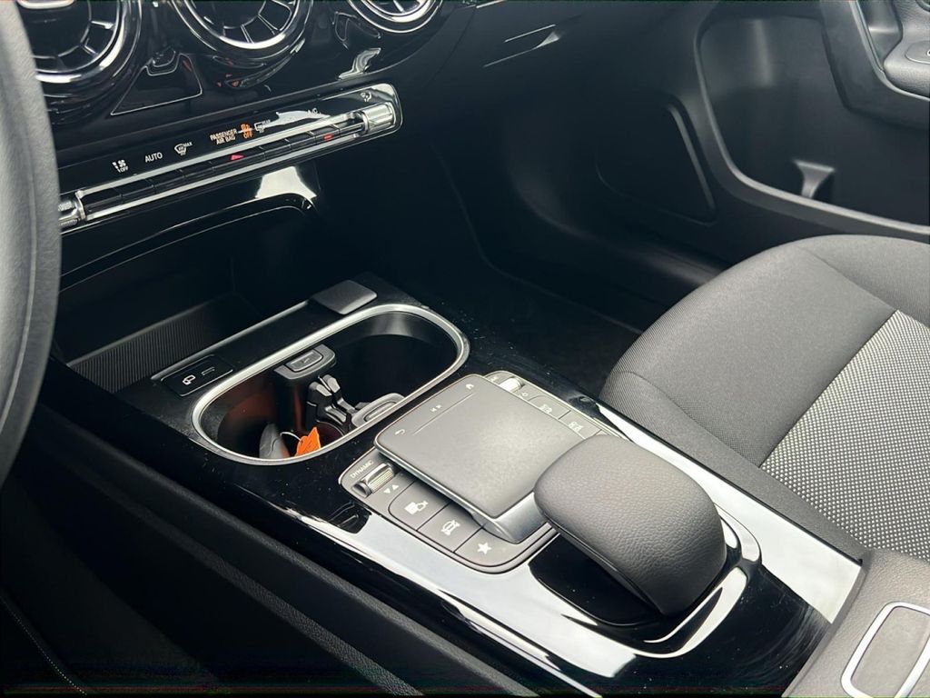 Mercedes-Benz A 200 2022