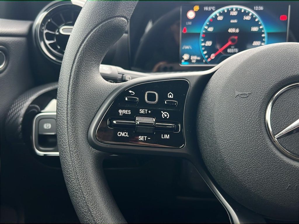 Mercedes-Benz A 200 2022