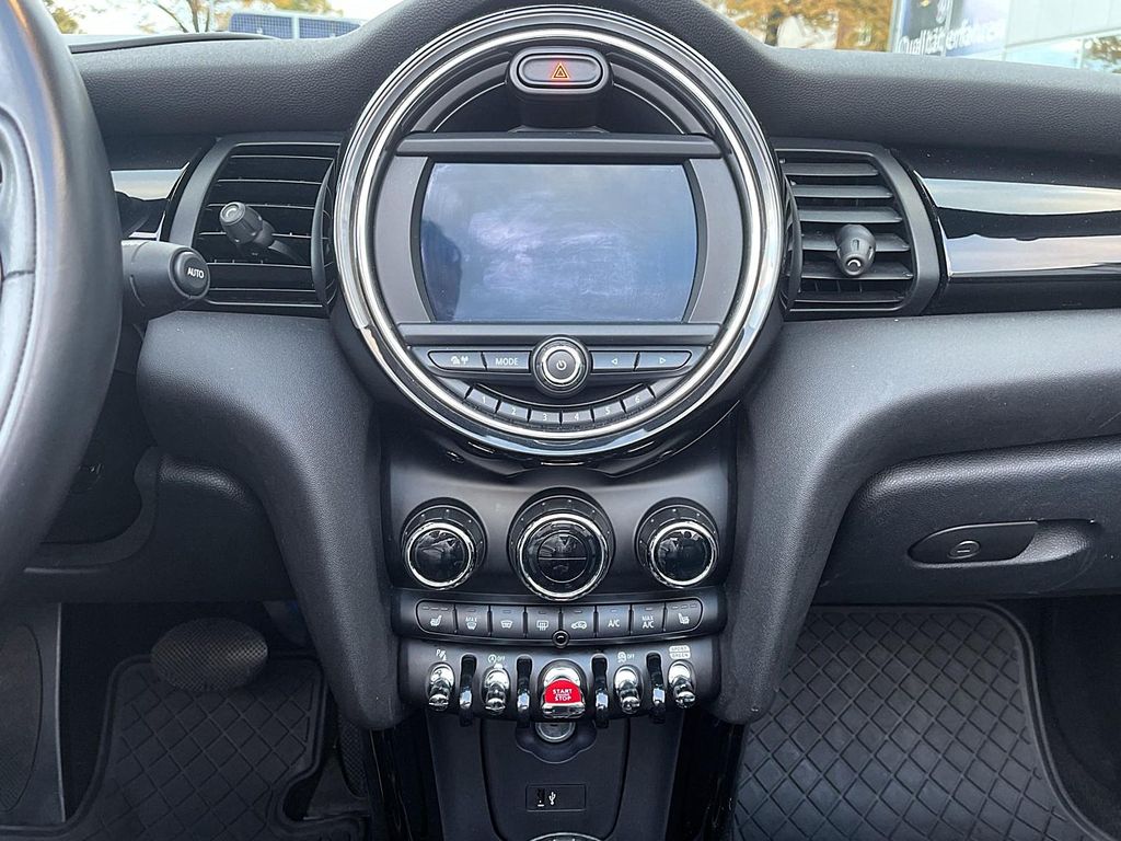 MINI Cooper S Cabrio 2019