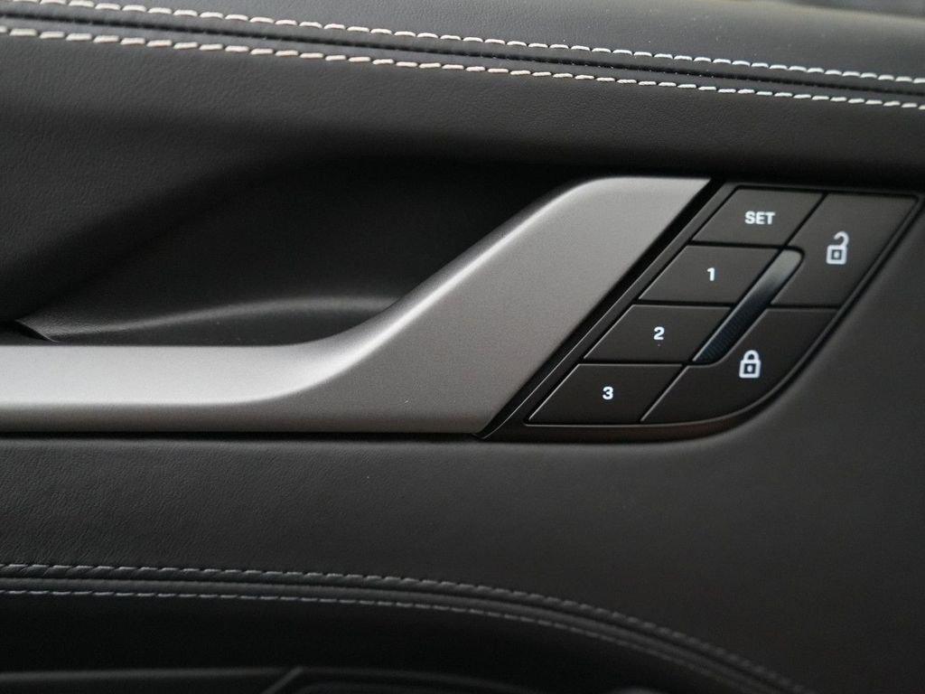 Porsche 992 2025