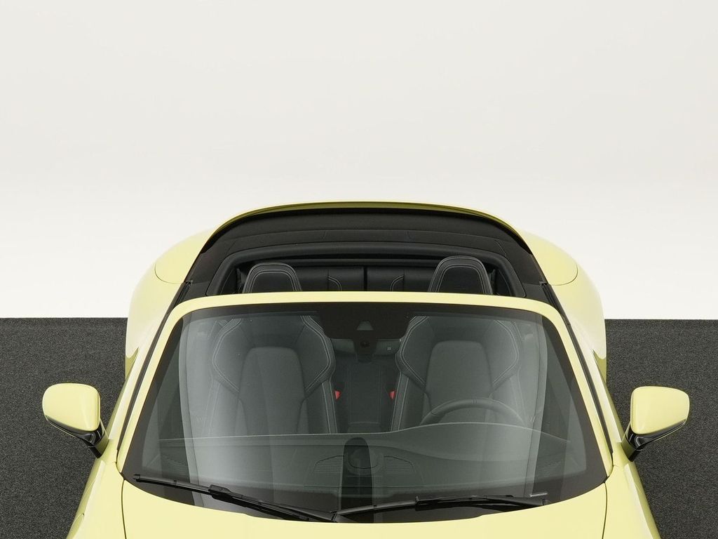 Porsche 992 2025