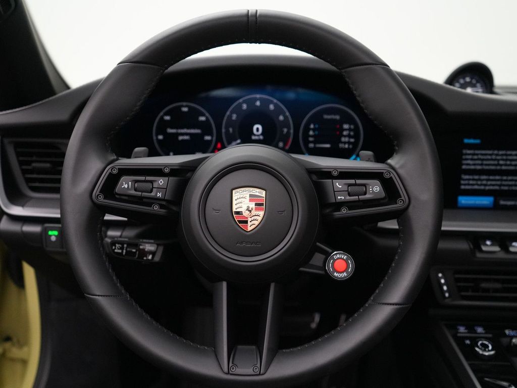 Porsche 992 2025