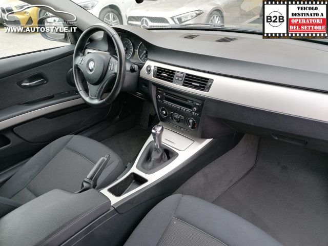 BMW 320 2012