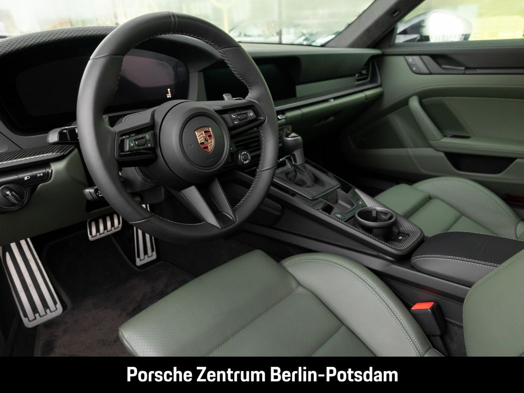 Porsche 992 2025