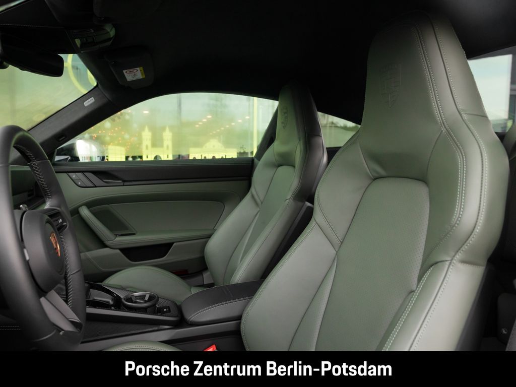Porsche 992 2025