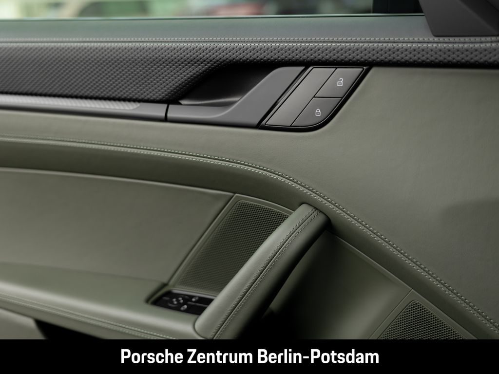 Porsche 992 2025