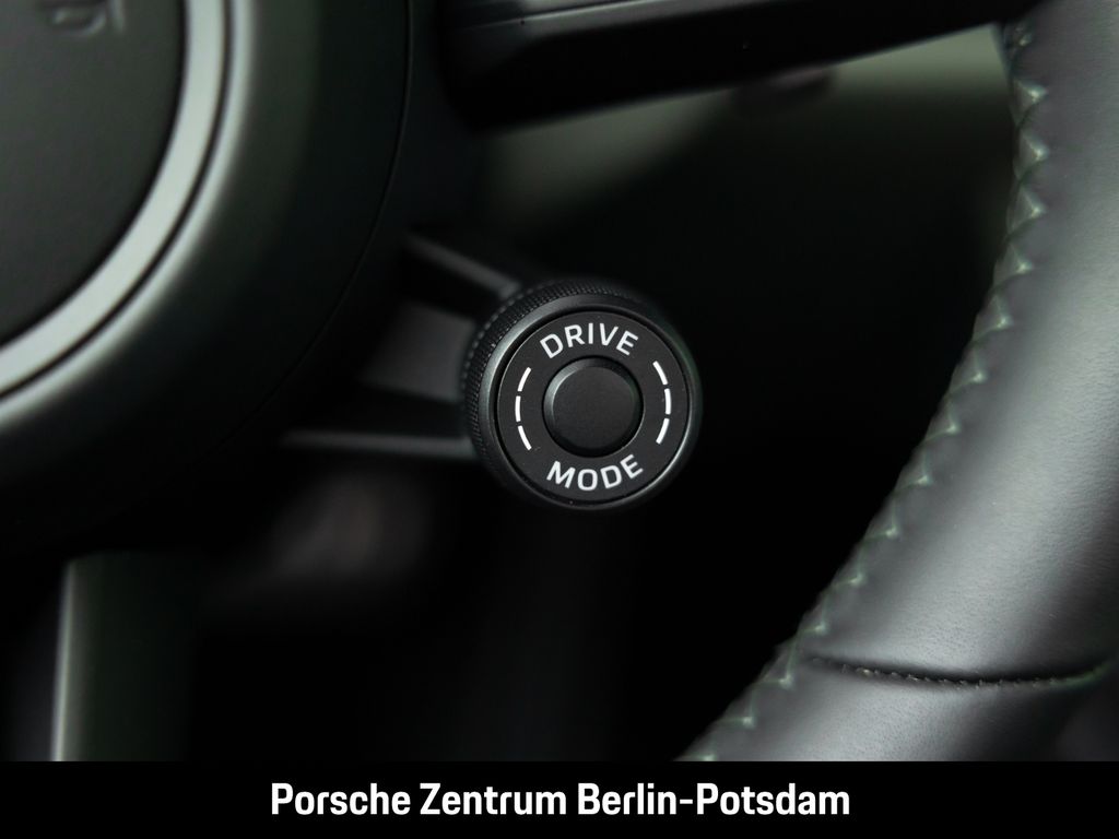 Porsche 992 2025