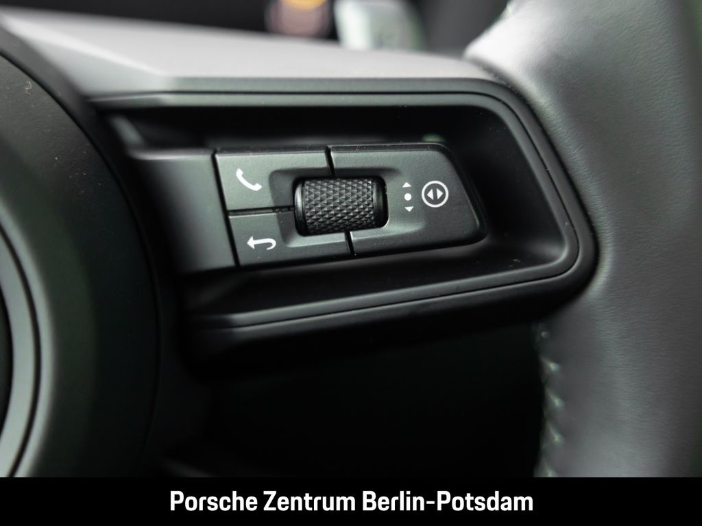 Porsche 992 2025