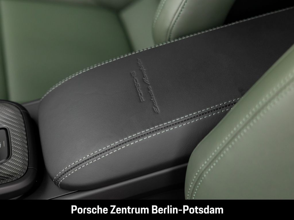 Porsche 992 2025