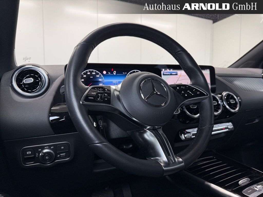 Mercedes-Benz B 200 2024