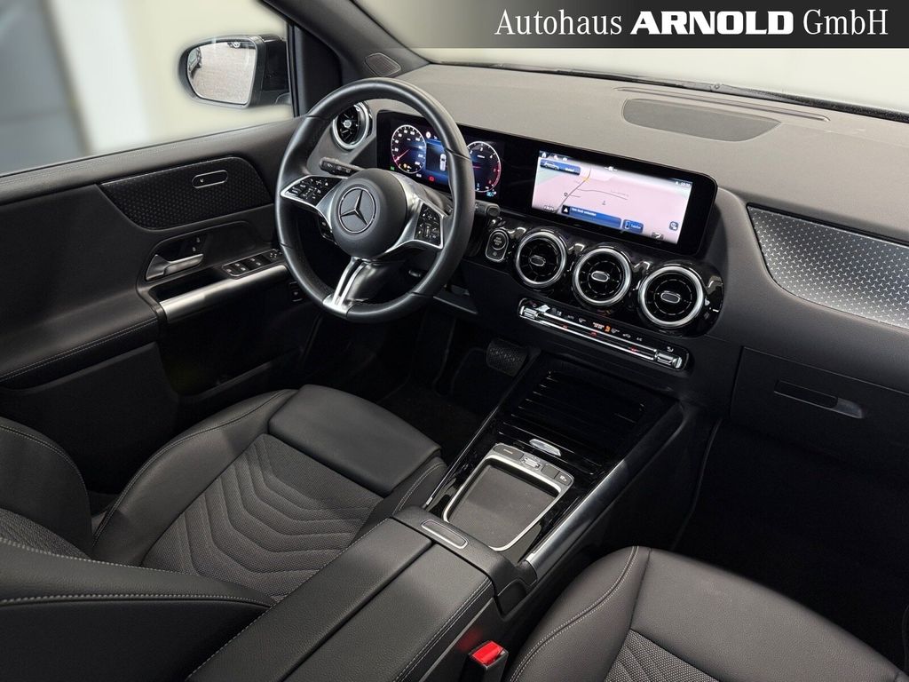 Mercedes-Benz B 200 2024