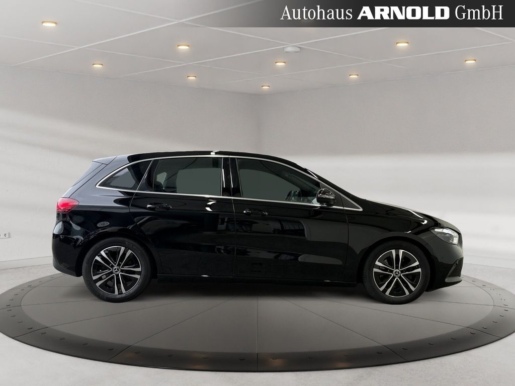 Mercedes-Benz B 200 2024