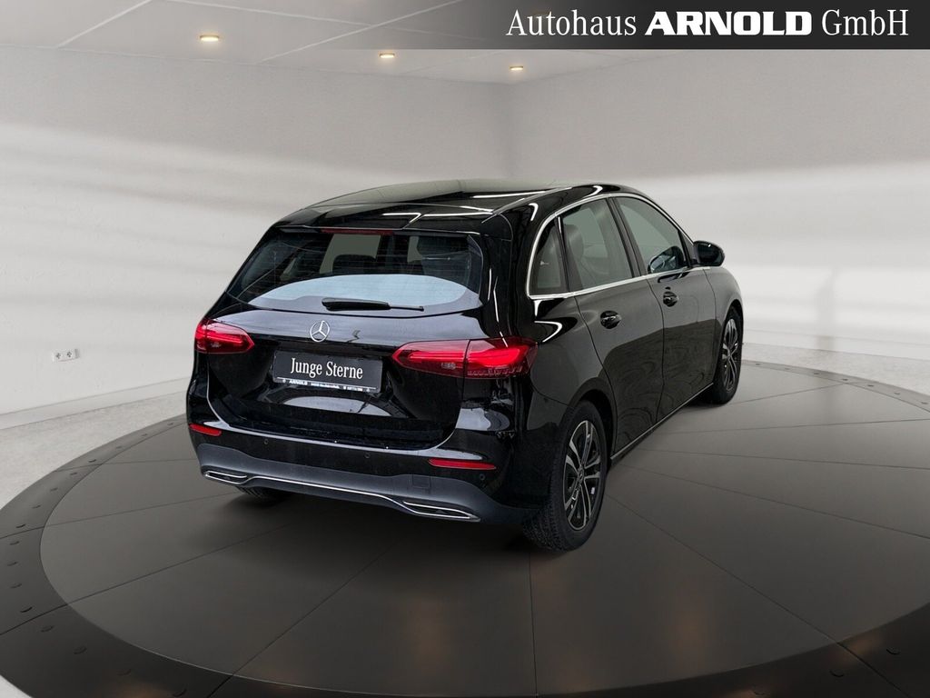 Mercedes-Benz B 200 2024