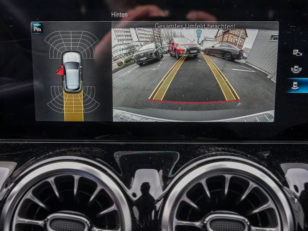 Mercedes-Benz EQA 2023
