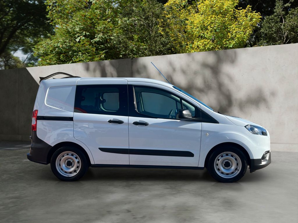 Ford Transit Courier 2019